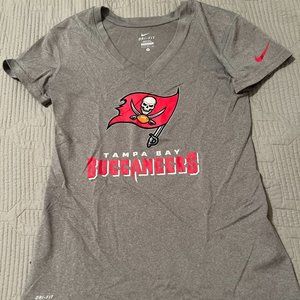 Tampa Bay Buccaneers Nike Shirt (Women's)